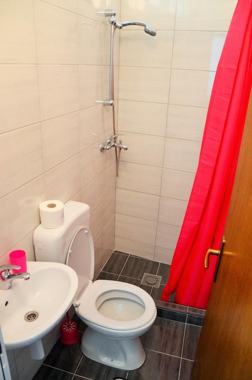 Mostar Downtown Hostel Ruang foto