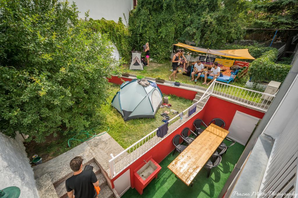 Mostar Downtown Hostel Bagian luar foto